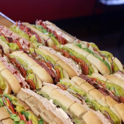Beach Hut Deli Natomas - Beach Party Tray!!