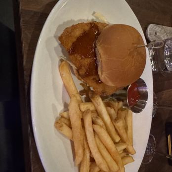 Bull Smith's Tavern - Nashville Hot Chicken - Bars Near Me - Smithtown, New York