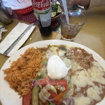 Gallardos Mexican Restaurant - Enchiladas Verdes Plate - Mexican Near Me - San Francisco, California