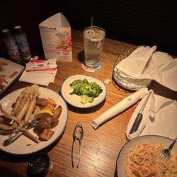 Red Lobster - Shrimp linguine and crab legs