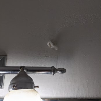 Econo Lodge - This is how they plug a hole. - Hotels Near Me - Durant, Oklahoma
