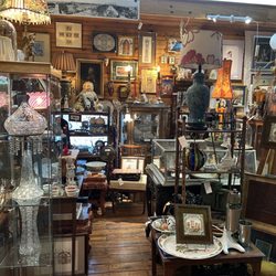 Old Lumberyard Antiques - Collections of beautiful art works.