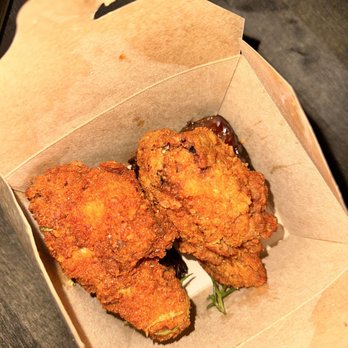 Saffron Lounge - Fried Chicken Wings - Asian Fusion Near Me - Las Vegas, Nevada