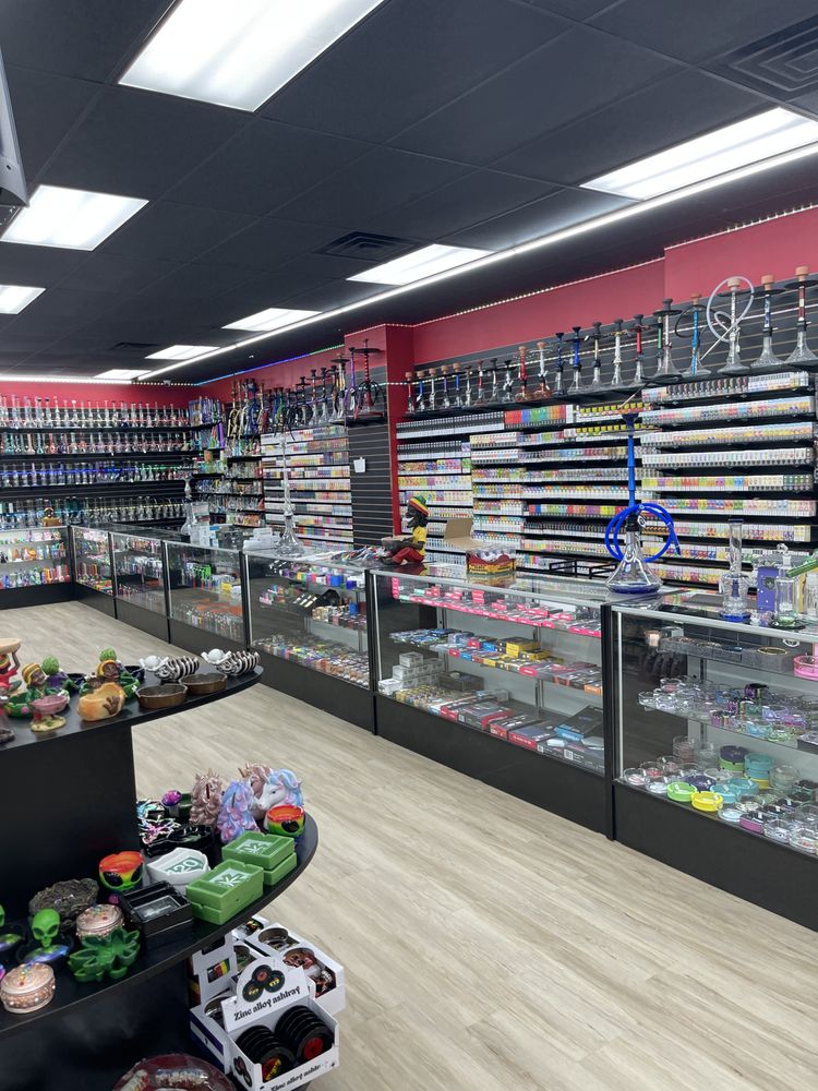 HAPPY SMOKE Updated October 2024 12 Photos 5444 Virginia Beach Blvd, Virginia Beach