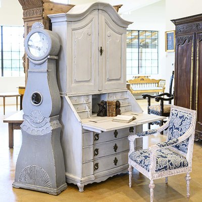 Round Top Ranch Antiques – European Antique Furniture by null