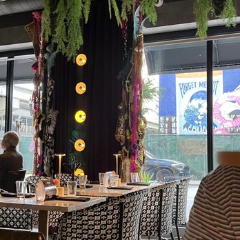 CVI.CHE 105 - The dining room - Peruvian Near Me - Miami, Florida