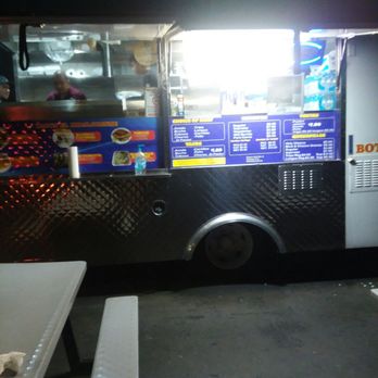 Tacos El Hidalguense - a food truck - Street Vendors Near Me - Turlock, California