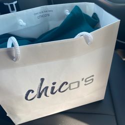 Chico's - Meet Niela! So wonderful