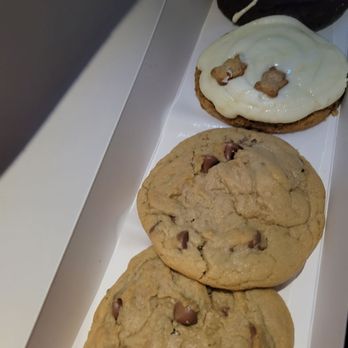 Crumbl - Waugh Chapel - Bakeries Near Me - Gambrills, Maryland Crumbl - Waugh Chapel - Bakeries Near Me - Gambrills, Maryland