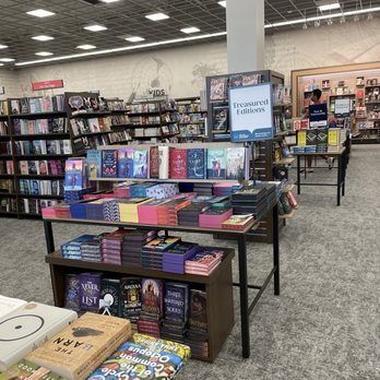 Books A Million - Bookstores Near Me - Foley, Alabama Books A Million - Bookstores Near Me - Foley, Alabama