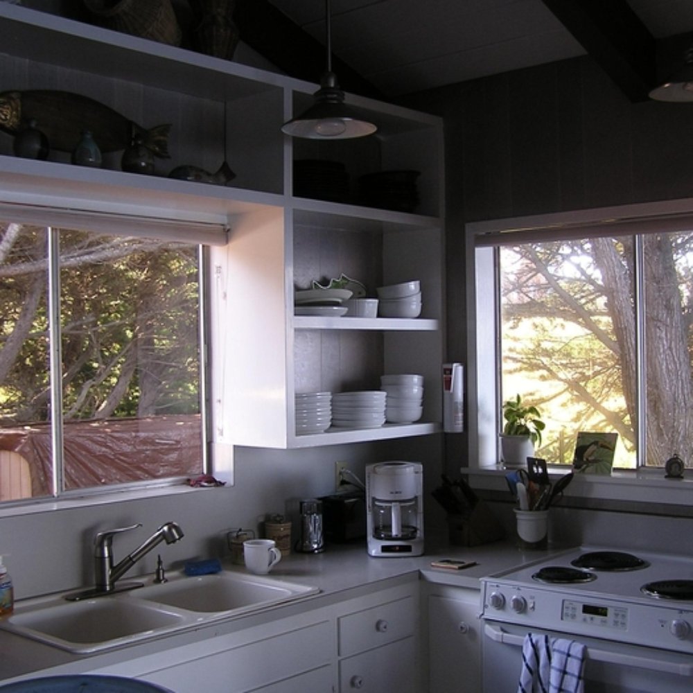Pacific Mists - Kitchen - Hotels Near Me - Mendicino, California Pacific Mists - Kitchen - Hotels Near Me - Mendicino, California