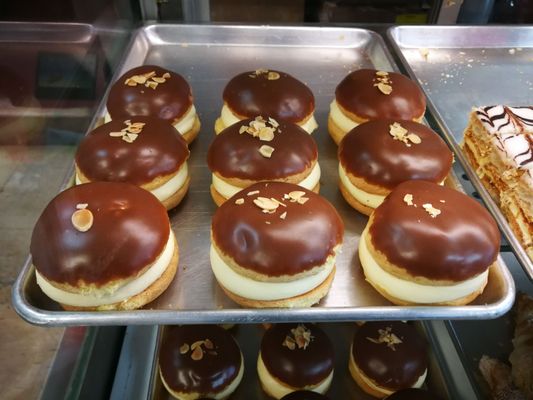 Boulangerie Pâtisserie Internationale by null