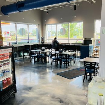 Joe Donut-Itasca - Seating - Donuts Near Me - Itasca, Illinois