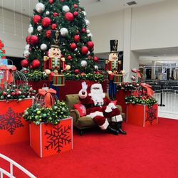 Almeda Mall - Santa Claus