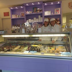Gelateria la Volta - Le sisters :)
