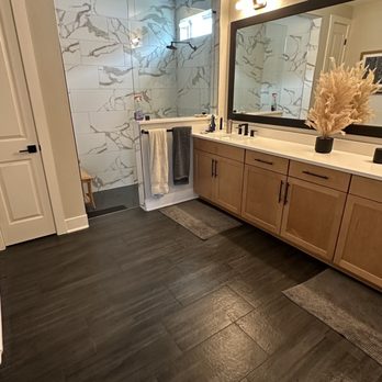 1. Straccia Cleaning Services