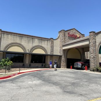 Luby's - American Near Me - Austin, Texas