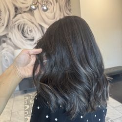 MOC Hair Studio