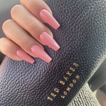 La Vie En Rose Nail Spa - Beautifully shaped acrylics! - Nail Salons Near Me - Bellevue, Washington La Vie En Rose Nail Spa - Beautifully shaped acrylics! - Nail Salons Near Me - Bellevue, Washington