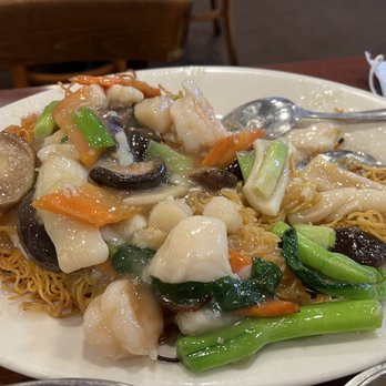 Kon Chau Restaurant - 海鲜炒面 seafood noodles (already eaten some of it because forgot that camera eats first) - Dim Sum Near Me - Miami, Florida Kon Chau Restaurant - 海鲜炒面 seafood noodles (already eaten some of it because forgot that camera eats first) - Dim Sum Near Me - Miami, Florida