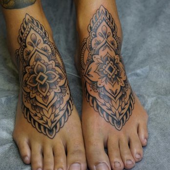 Modern Heart Tattoo - Karina Figueroa - Tattoo Near Me - Austin, Texas Modern Heart Tattoo - Karina Figueroa - Tattoo Near Me - Austin, Texas