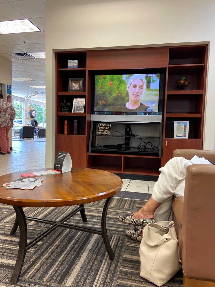 PRIORITY LEXUS VIRGINIA BEACH Updated June 2024 111 South Kentucky