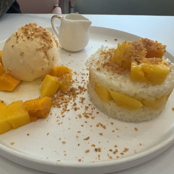Mango Mango Dessert - Mango sticky rice. - Desserts Near Me - Las Vegas, Nevada Mango Mango Dessert - Mango sticky rice. - Desserts Near Me - Las Vegas, Nevada