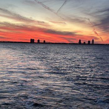 Lost Pearl - Breathtaking sunsets - Boat Charters Near Me - Tampa, Florida Lost Pearl - Breathtaking sunsets - Boat Charters Near Me - Tampa, Florida