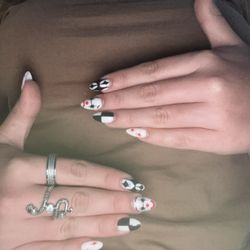 Royal Nail Bar