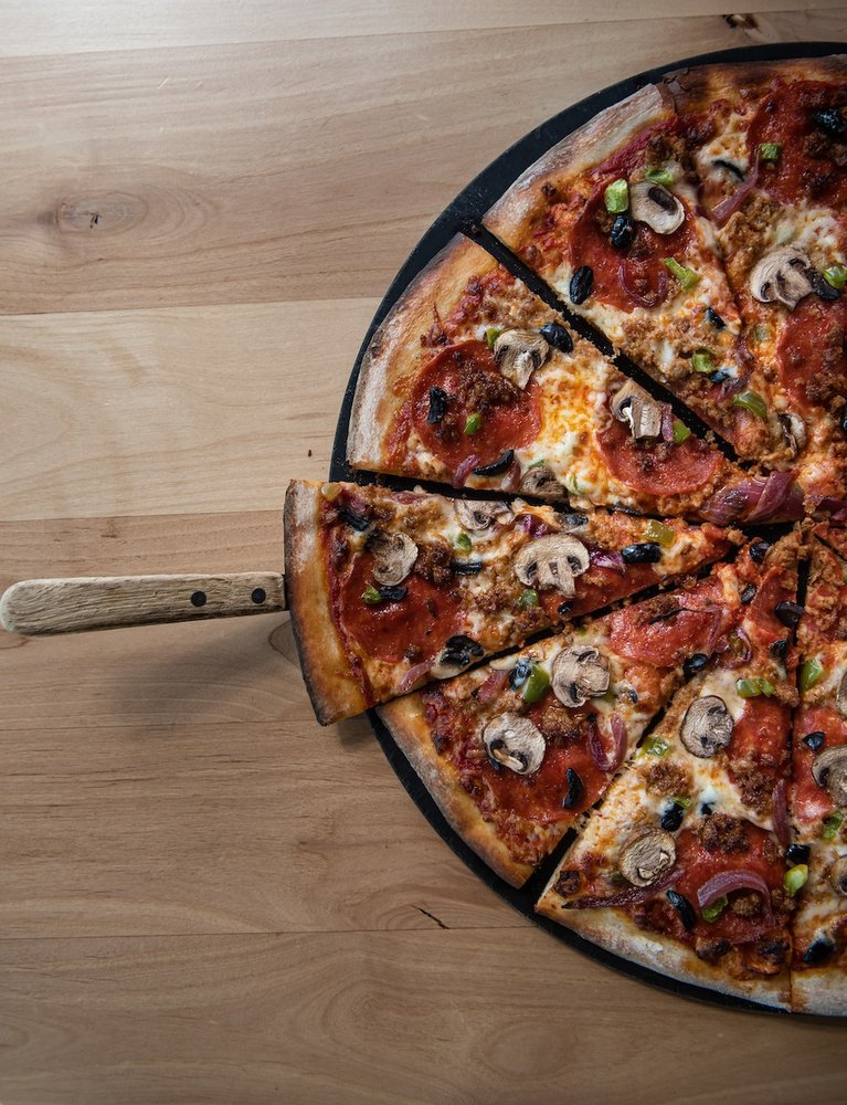 Food from Pacific Pizza & Brew