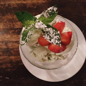It's About Thyme - Mint chocolate chip gelato - Mediterranean Near Me - Culpeper, Virginia