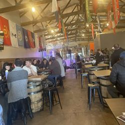 Quattro Goomba's Virginia Craft Brewery - Interior