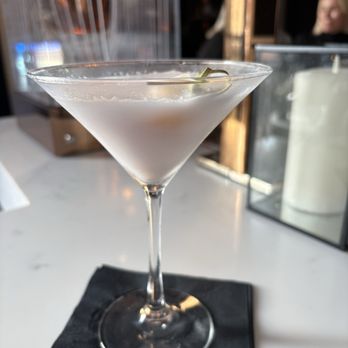 Crustacean Beverly Hills - Yin & Yang cocktail - Vietnamese Near Me - Beverly Hills, California Crustacean Beverly Hills - Yin & Yang cocktail - Vietnamese Near Me - Beverly Hills, California