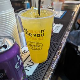 I ordered an orange crush, that thang was huge!!