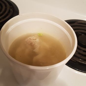 Jade Fountain Restaurant - How is it acceptable to serve a half empty bowl of soup?! Did the driver get hungry on the way over ? - Dim Sum Near Me - Victoria, British Columbia