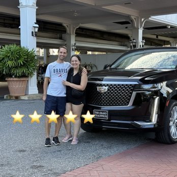 The Grand Chauffeur - Town Car Service Near Me - Orlando, Florida The Grand Chauffeur - Town Car Service Near Me - Orlando, Florida