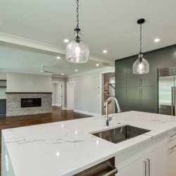 Select Marble and Granite - Calacatta Classic Quartz