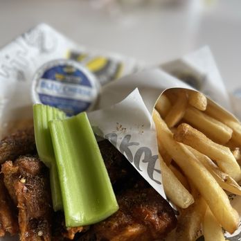 WNB factory - 8 Wings Combo with Jerk sauce. - Burgers Near Me - West Chester Township, Ohio WNB factory - 8 Wings Combo with Jerk sauce. - Burgers Near Me - West Chester Township, Ohio