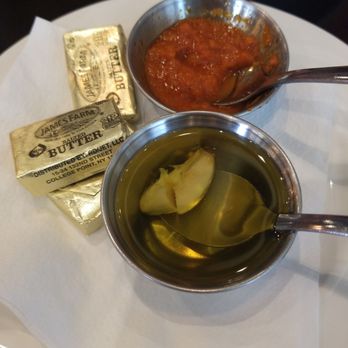 Sarah's On Park - Butter, Sun Dried Tomato Sauce, Garlic Olive Oil - Italian Near Me - Bloomfield, Connecticut