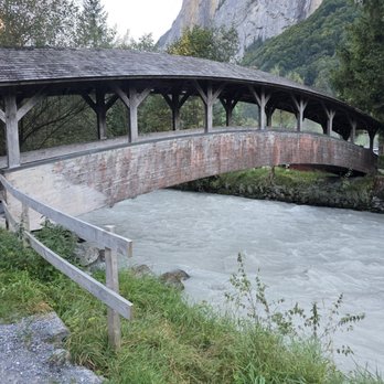Lauterbrunnen Dorf - Another bridge along the river - Landmarks & Historical Buildings Near Me - Beatenberg, BE