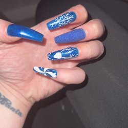 Trendy Nail Bar