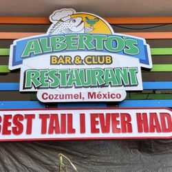 Alberto's - Signage