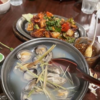 Rainier Restaurant - 72. Steamed Lemongrass Clams - Vietnamese Near Me - Seattle, Washington