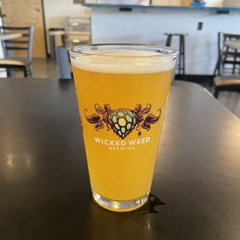 Beer Tooth Taproom - Firestone Mind Haze - Beer Bar Near Me - Durham, North Carolina Beer Tooth Taproom - Firestone Mind Haze - Beer Bar Near Me - Durham, North Carolina