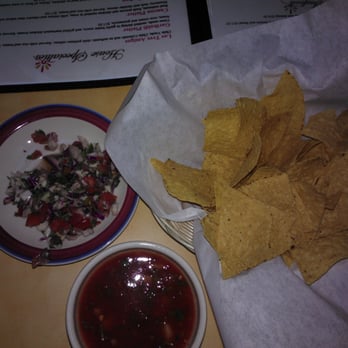 Plaza Garibaldi - Fresh warm chips and 2 kinds of salsa - Mexican Near Me - Seattle, Washington Plaza Garibaldi - Fresh warm chips and 2 kinds of salsa - Mexican Near Me - Seattle, Washington