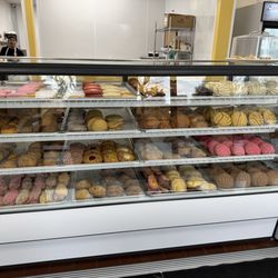 La Reyna Bakery