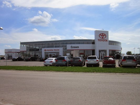 CROWN TOYOTA - Updated August 2025 - 26 Photos & 11 Reviews - 680-1717 ...