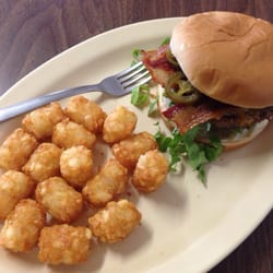Owl's Roost Cafe - Spicy jalepeno style burger and tater tots