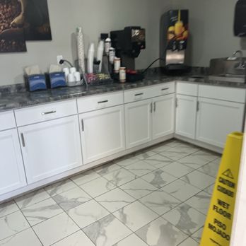 Hibbing Inn & Suites - Coffee no breakfast. - Hotels Near Me - Hibbing, Minnesota