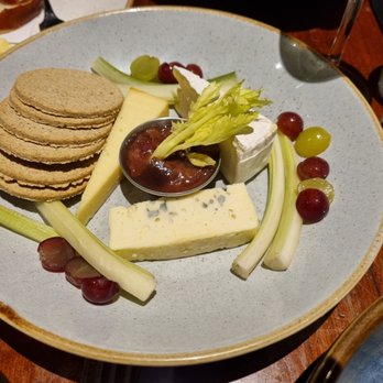 Loch Lomond Arms Hotel - Hotels Near Me